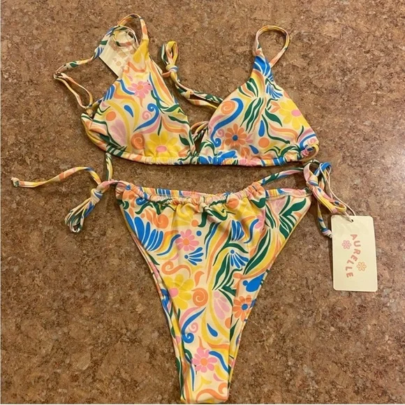 Aurelle Floral Print Bikini - Picture 2 of 3